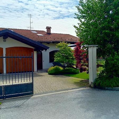 Nel Verde Villar San Costanzo Exteriör bild