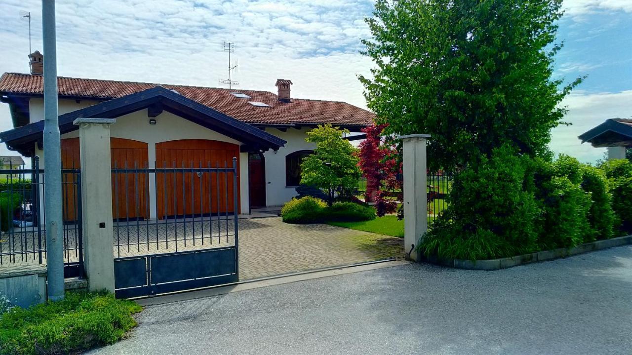 Nel Verde Villar San Costanzo Exteriör bild